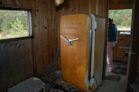 Cheboygan Drive-In Theatre - Ticket Booth (newer photo)